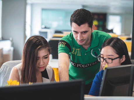Alternance dans la communication : combiner connaissance et pratique Alternance dans la communication : combiner connaissance et pratique
