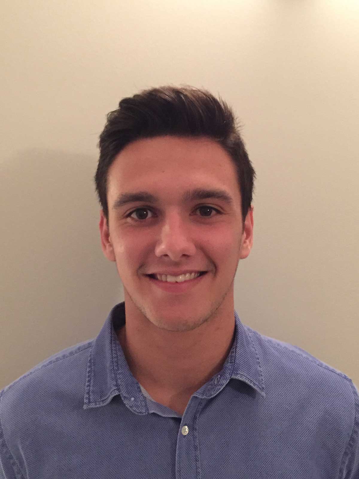 Témoignage : Baptiste, ancien étudiant en MBA Management du sport revient sur son parcours et son expérience professionnelle chez Lacoste Témoignage : Baptiste, ancien étudiant en MBA Management du sport revient sur son parcours et son expérience professionnelle chez Lacoste