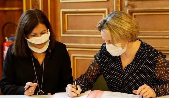 Image signature avec La Mairie de Paris Image signature avec La Mairie de Paris